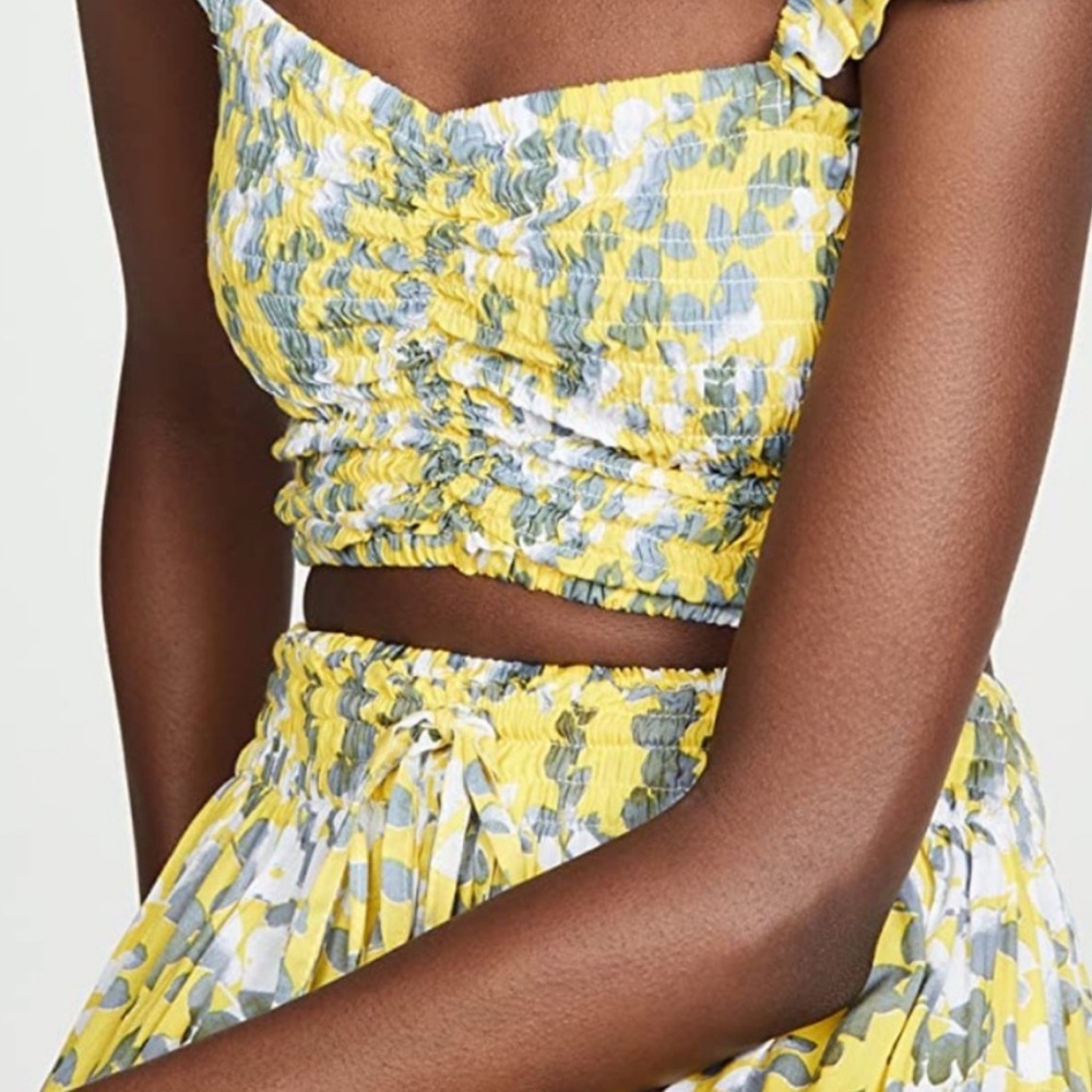 Tiare Hawaii Asymmetrical Skirt set in Yellow and Gray Floral - Picture 4 of 13